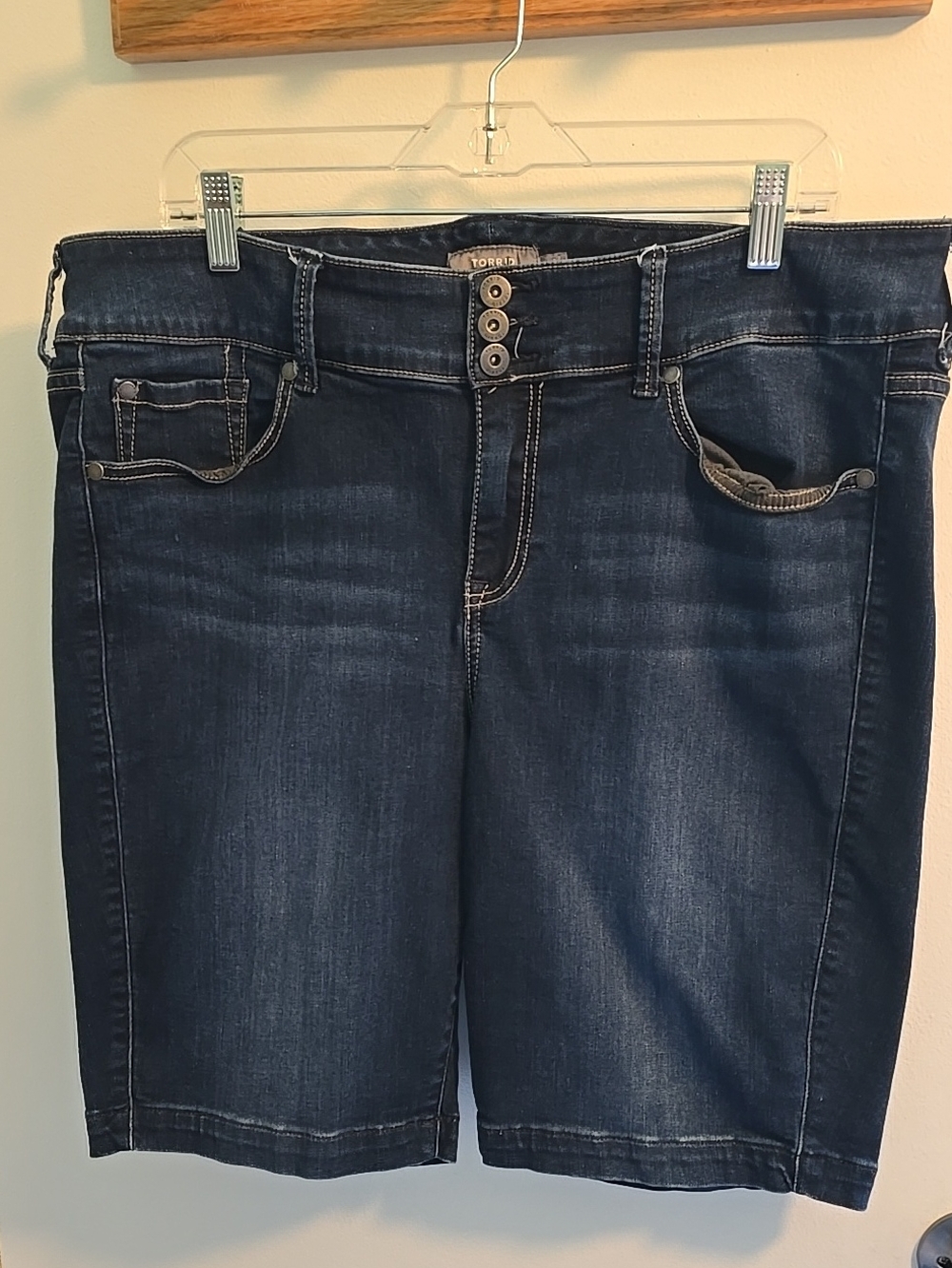 Torrid Dark Indigo Boyfriend Bermuda Jeans